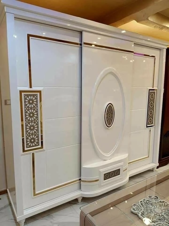z3342490852771_9ae441a5166236742a0a91962ade4307-1 Mẫu tủ quần áo tân cổ điển