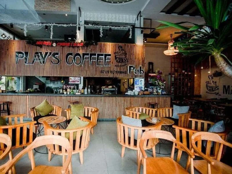 Phong cách thiết kế giống quán cafe giống những năm 2000 