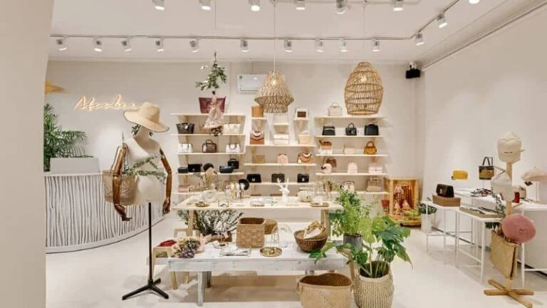 thiết kế shop phụ kiện quà tặng