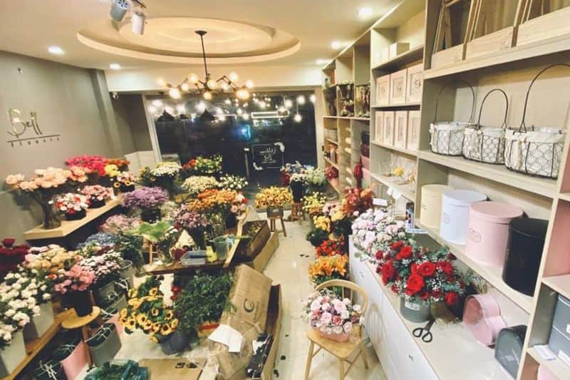 Thiết Kế Shop Hoa Hiện Đại 8 mau shop hoa ket hop voi anh sang cua den phu hop