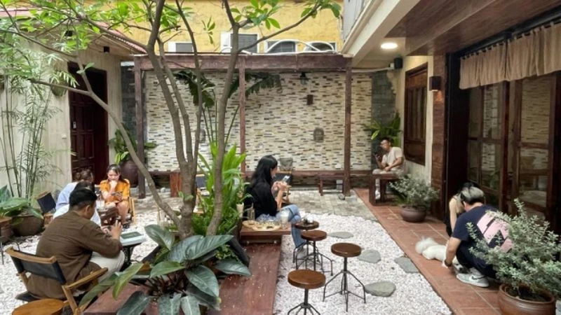 phong-cach-nhat-ban-khi-thiet-ke-quan-cafe-san-vuon Thiết kế quán cà phê sân vườn đơn giản