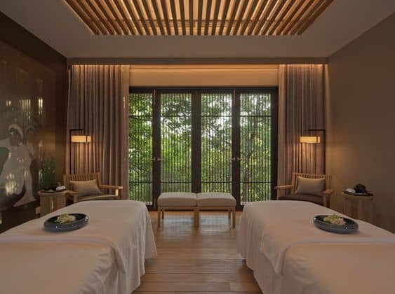 Thiết Kế Quầy Lễ Tân Spa 4