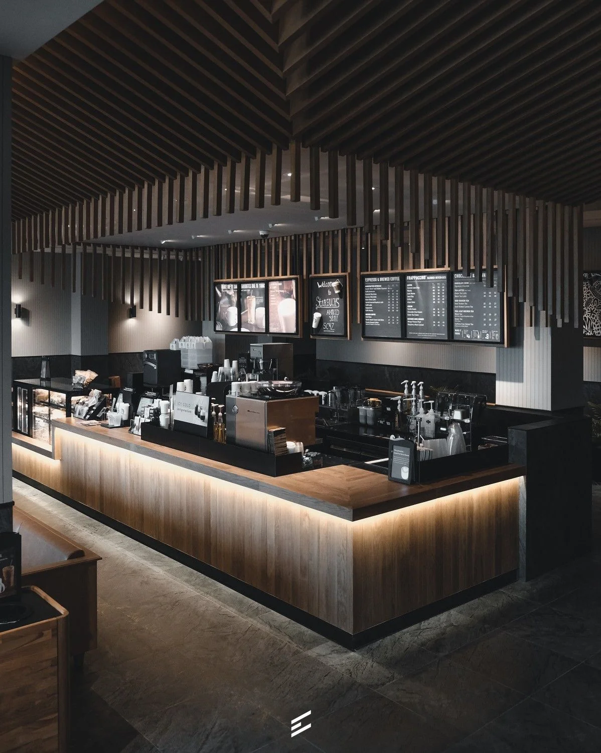 Quầy Cafe Bằng Gỗ Công Nghiệp 4
