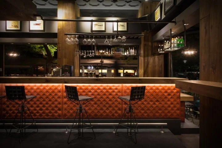 Quay-bar-2-tang-3 Quầy bar 2 tầng