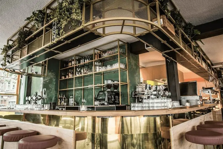 Quầy Bar Gỗ Ốp Đá Kết Hợp Khung Sắt