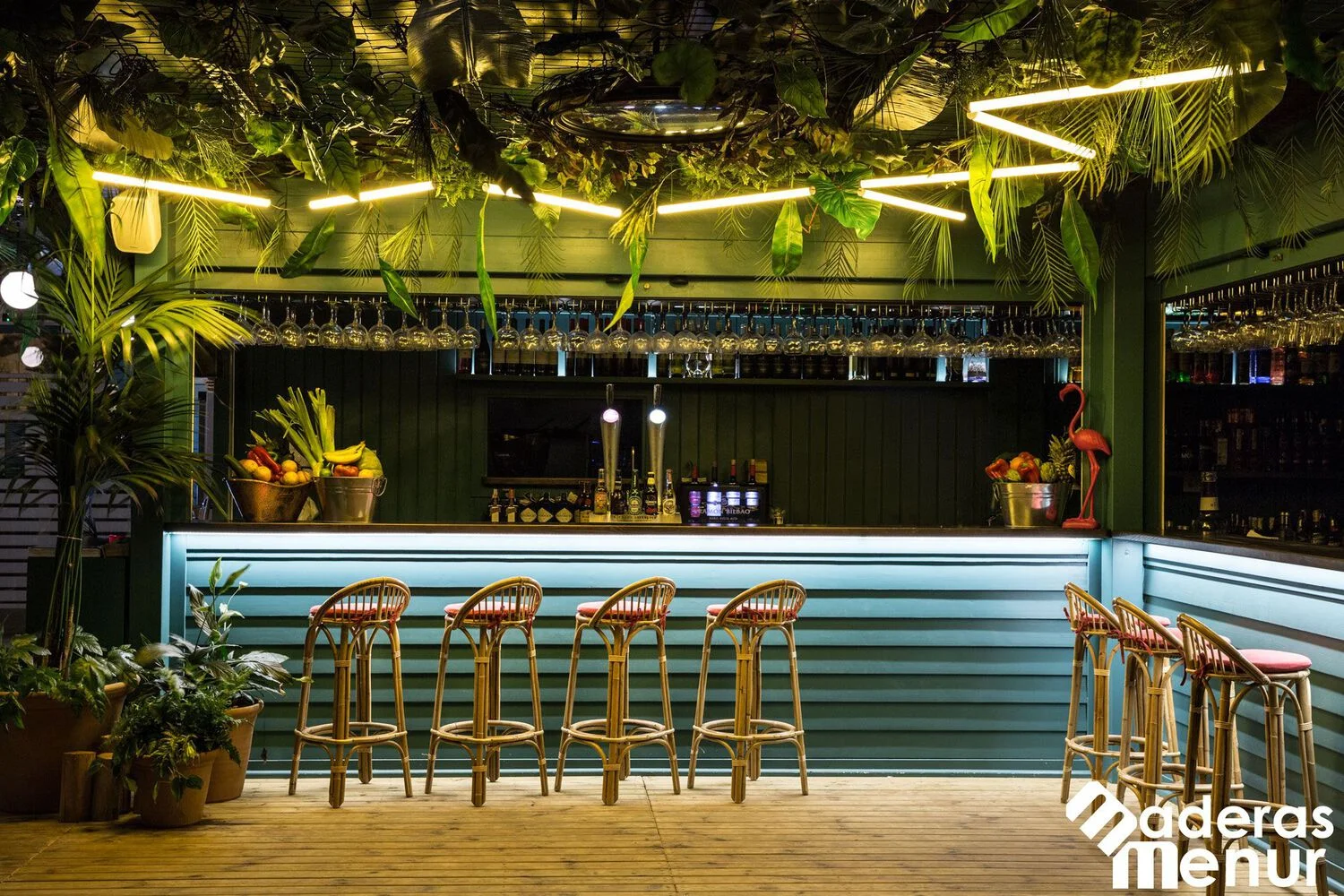 Quay-Bar-Ngoai-Troi-4 Quầy Bar Ngoài Trời