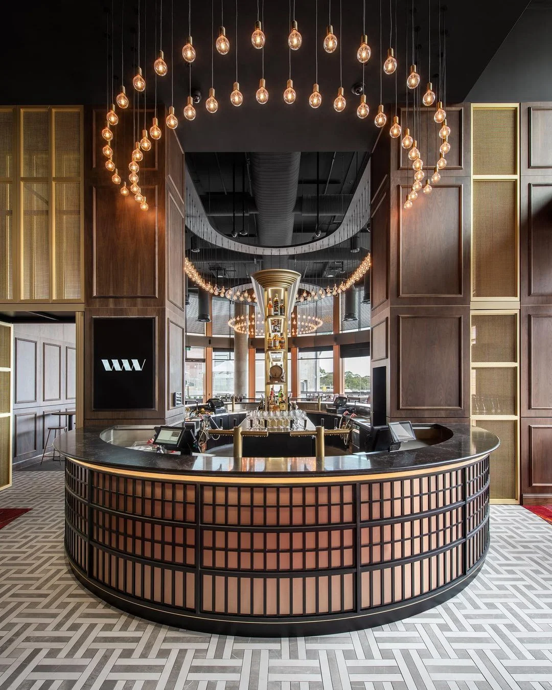 Quầy Bar Vòng Cung