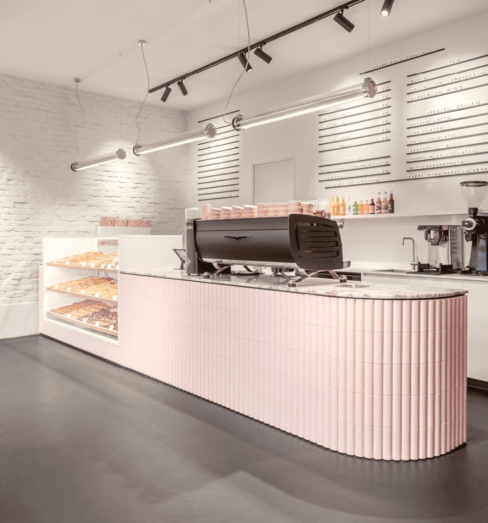 Quay-cafe-mau-hong-1 Quầy Cafe Với Tone Màu Hiện Đại