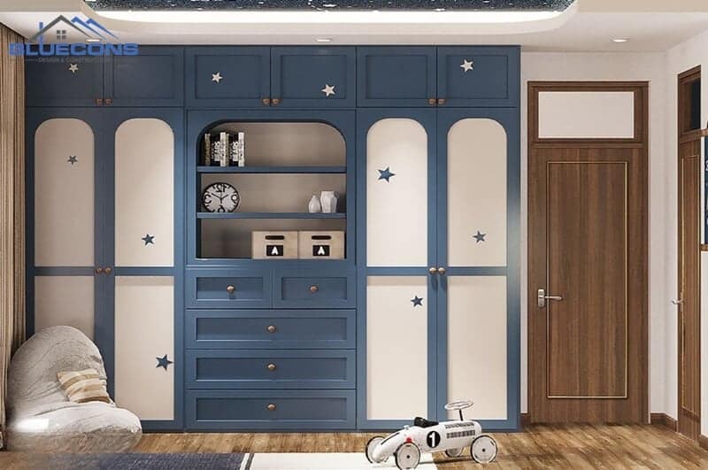 Thiết kế tủ áo âm tường với họa tiết nổi bật