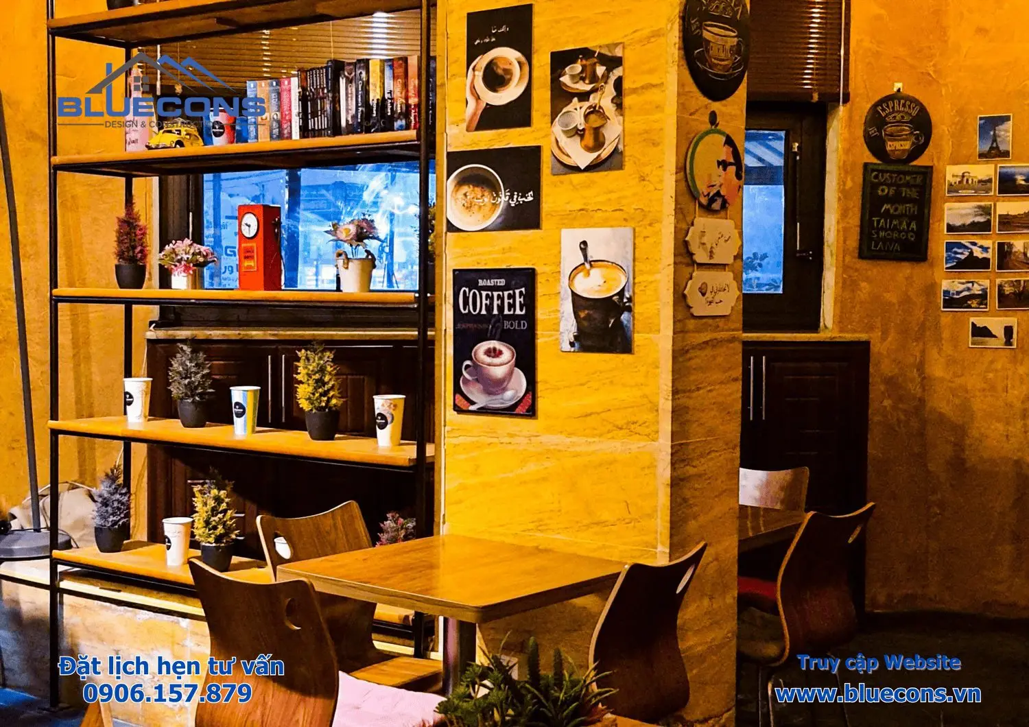 Kệ trưng bày quán cafe