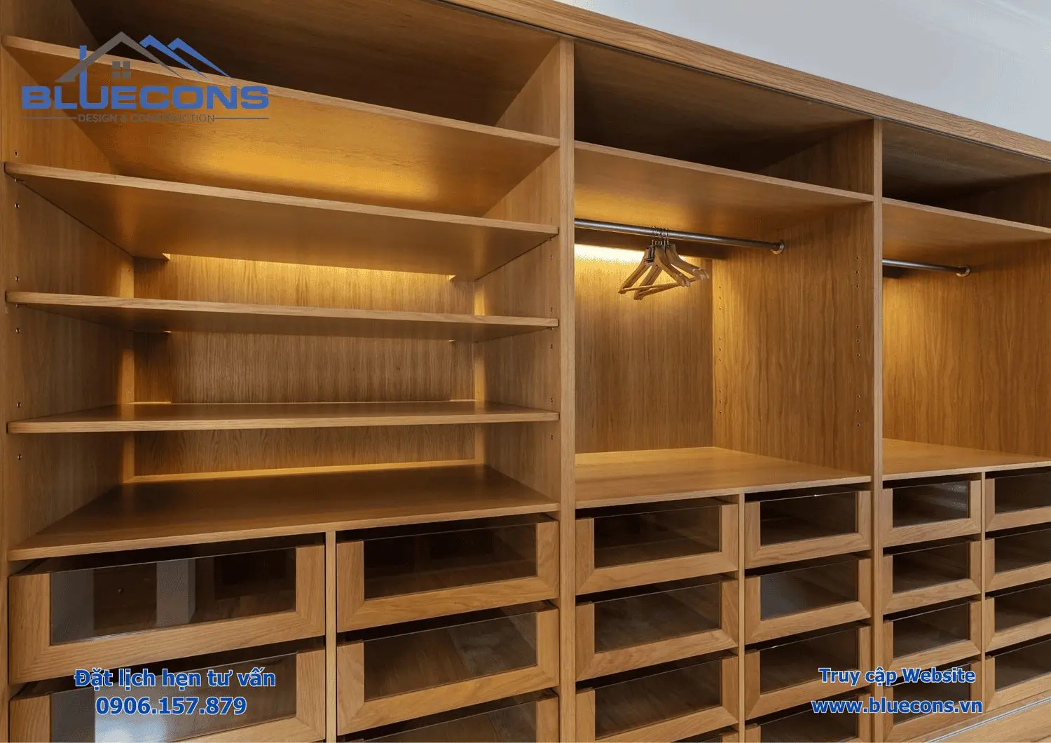 Mẫu kệ trưng bày bằng gỗ