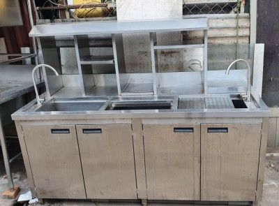 Mẫu quầy pha chế hiện đại