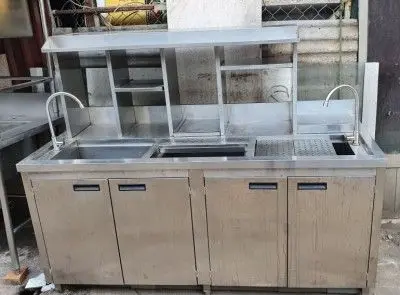 Mẫu quầy pha chế hiện đại