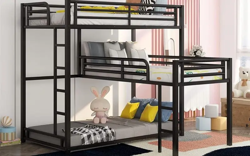Giường tầng có bàn học cộng đồng
