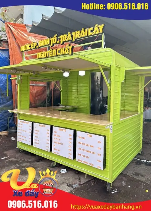 Kiot bán nước ép sinh tố