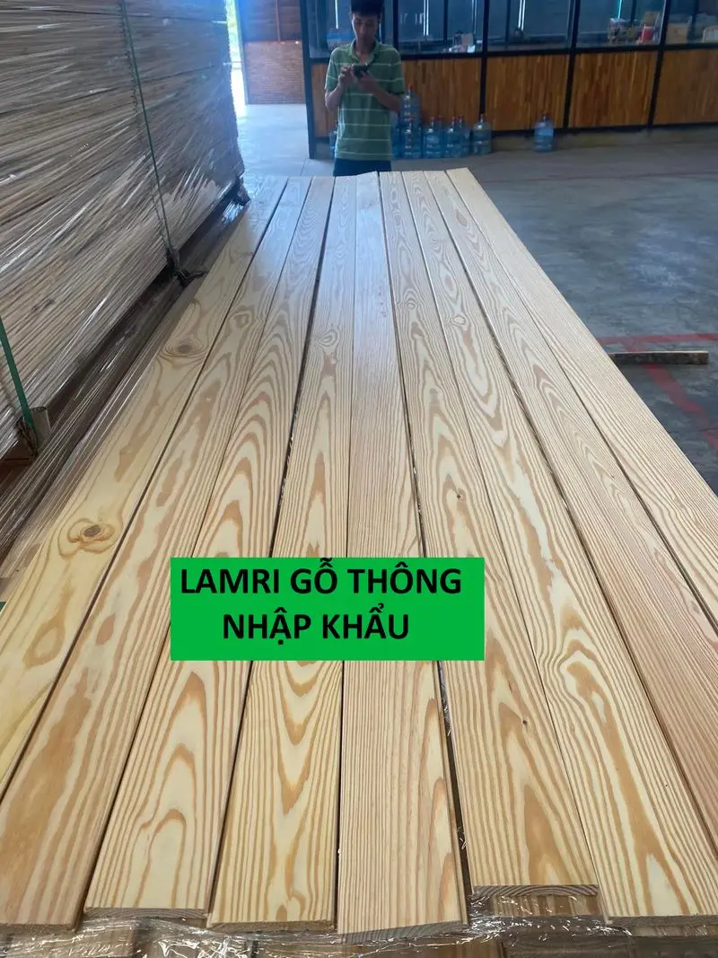 Chế tác quầy gỗ thông đẹp mắt