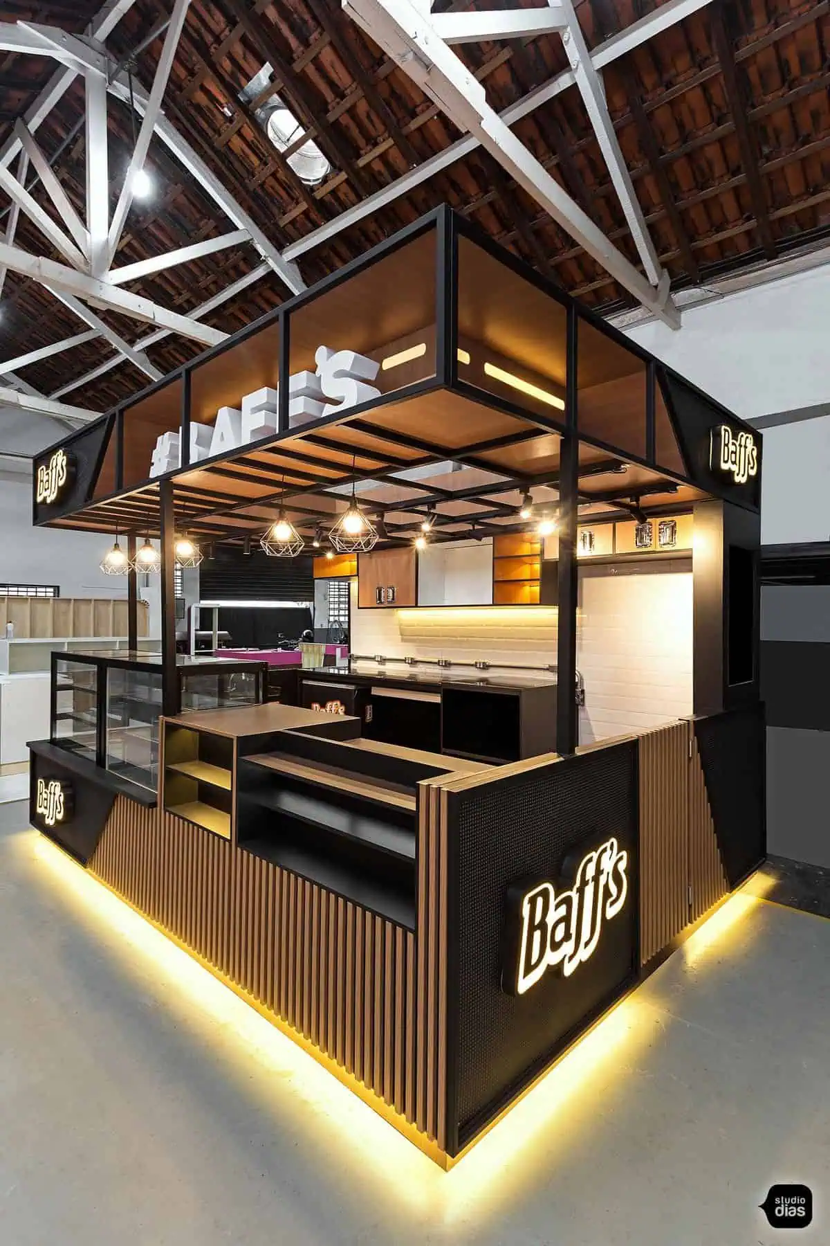 quay-bar-7 Top 50+ mẫu quầy bar chữ L cho quán cafe đẹp