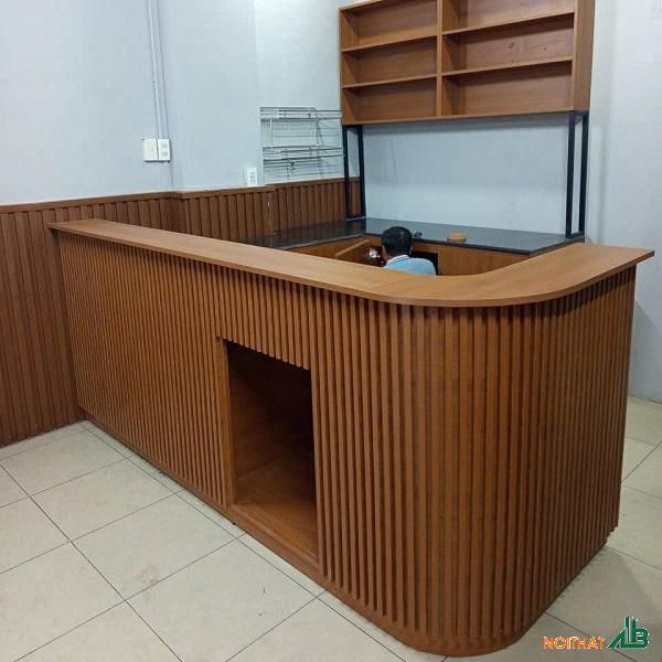 Quầy bar bằng gỗ