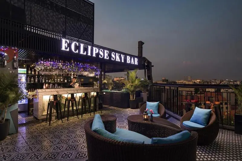 Quầy bar gỗ tự nhiên