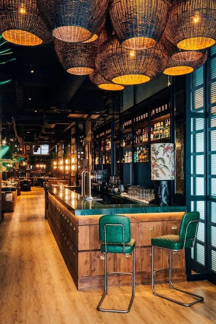 Quầy Bar Ốp Đá