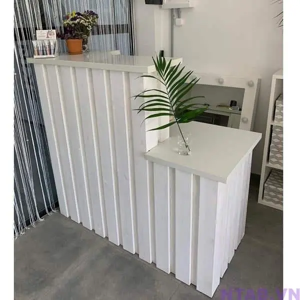 Thiết kế quầy lễ tân hiện đại