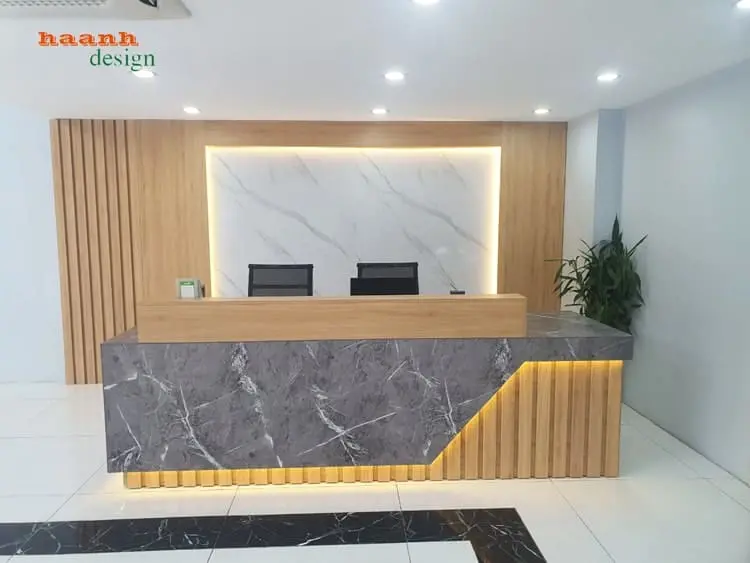 Mẫu quầy lễ tân sang trọng