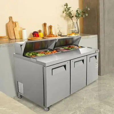 Quầy pha chế inox có bánh xe giúp di chuyển linh động