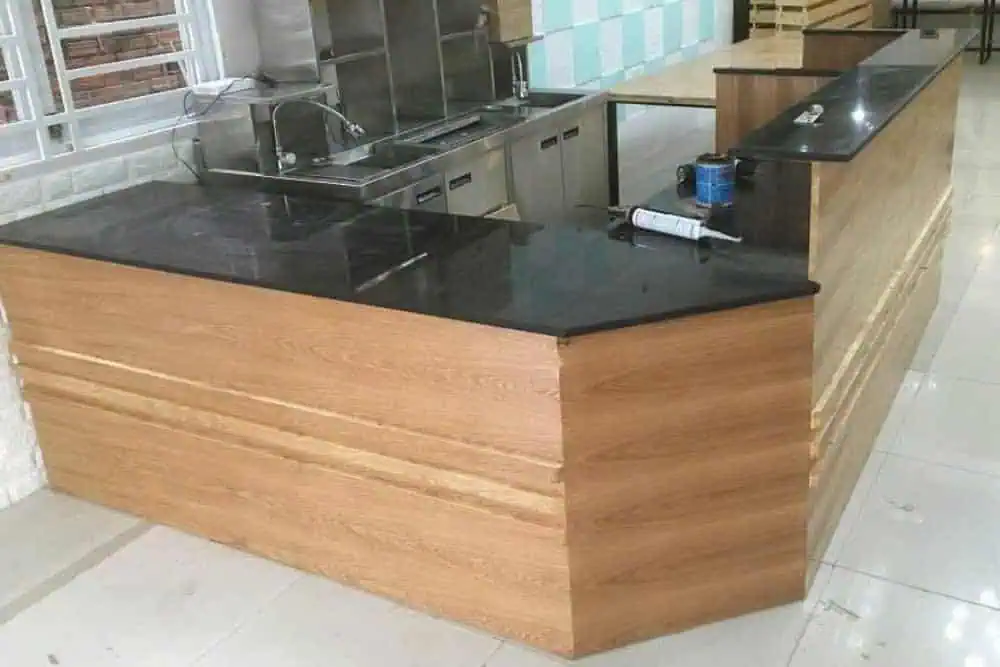 quay-pha-che-mat-da-55 Mẫu quầy pha chế mặt đá 