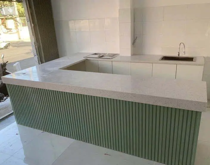 Quầy pha chế mặt đá phong cách hiện đại