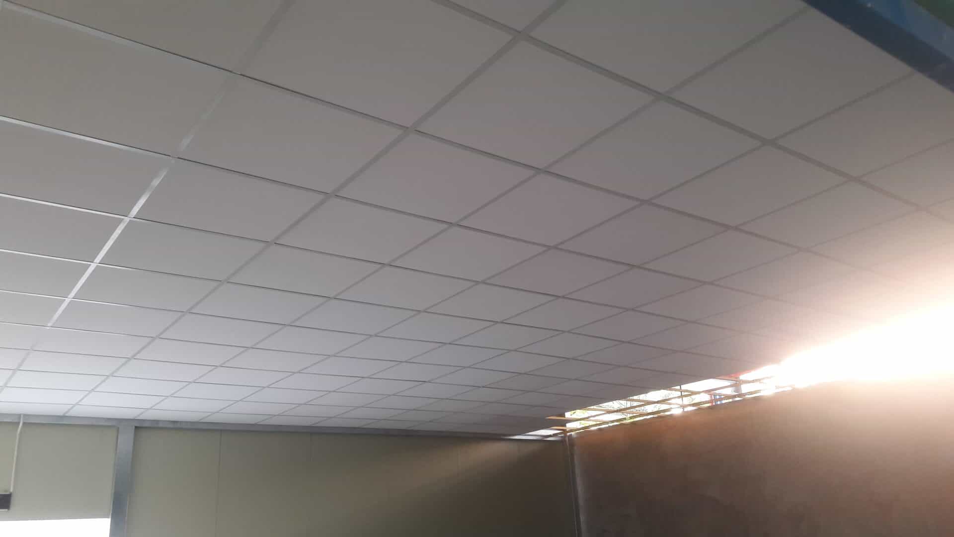 Mẫu trần thạch cao thả 60x60