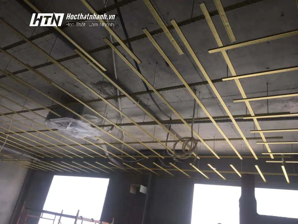thi-cong-thach-cao-tran-laho-W1x6 Thi công thạch cao trần