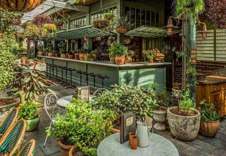 thiet-ke-quan-cafe-khong-gian-mo-768x529 Thiết Kế Quán Cafe