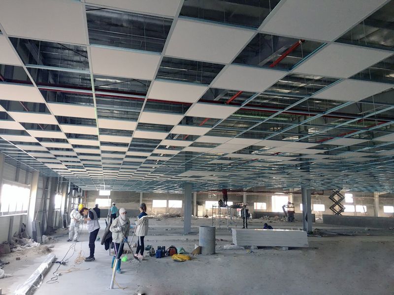 Thi Công Trần Vách Nhà Phố 12 Vách panel trang trí nội thất