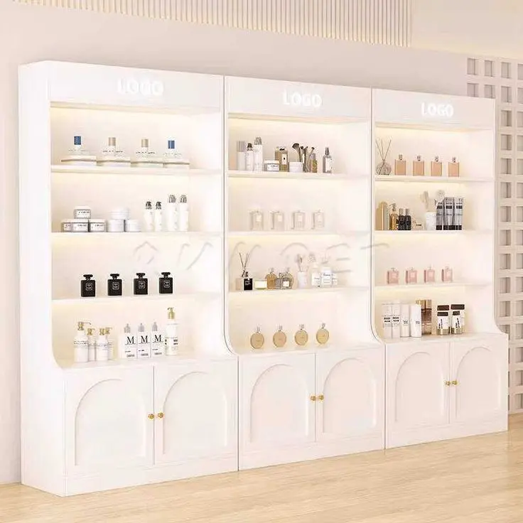 tủ trưng bày shop mỹ phẩm (2)