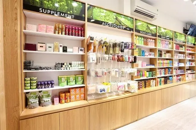 tủ trưng bày shop mỹ phẩm (4)