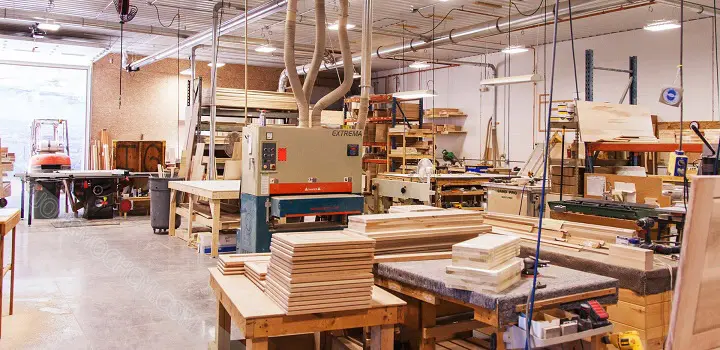 Hình ảnh xưởng sản xuất đồ gỗ tự nhiên
